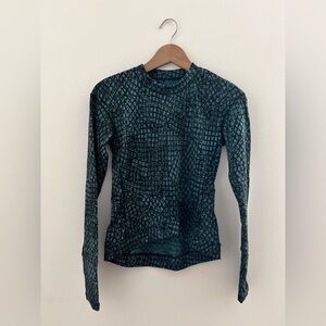 Lululemon Teal and Black Long Sleeve Workout Top